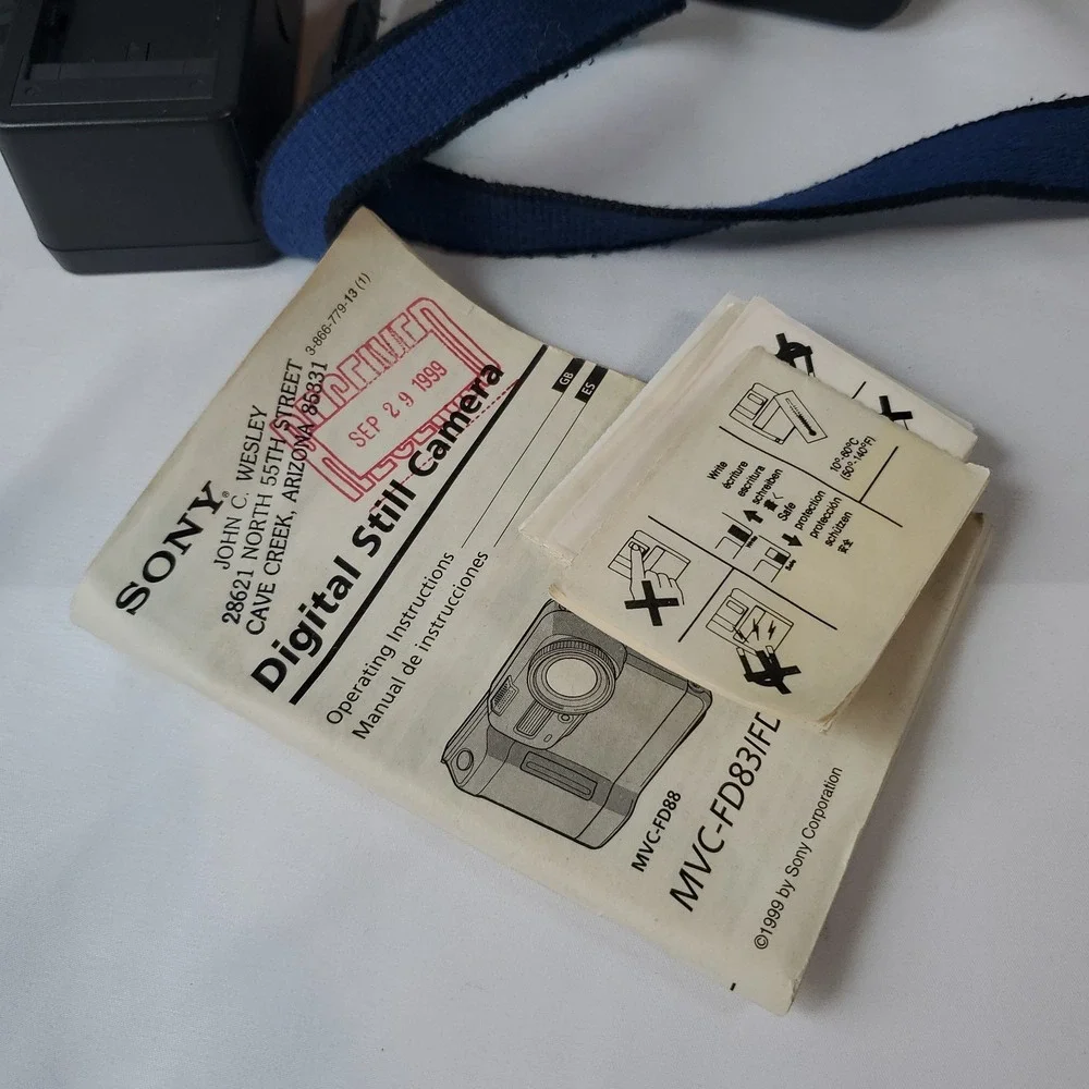 Vintage 1990s Sony Mavica MVC-FD83 1MP Digital Camera Floppy Disk -‎ FOR PARTS